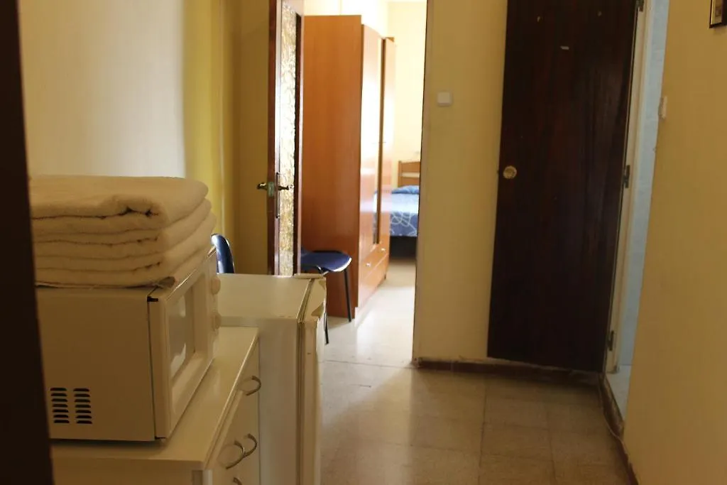 ברצלונה Hostal Ribagorza 0*,  ספרד