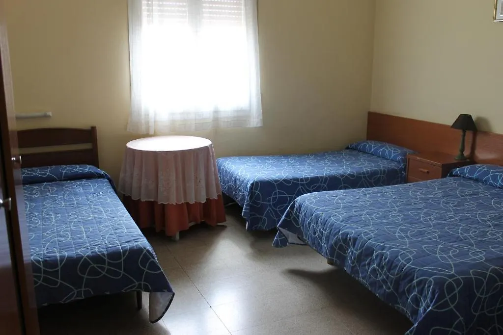 ברצלונה Hostal Ribagorza בית הארחה