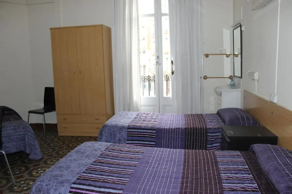 בית הארחה ברצלונה Hostal Ribagorza ספרד